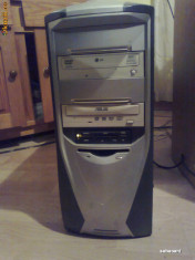 UNITATE CENTRALA AMD ATHLON(TM) 3000+ 2.1 GHZ, 1 GB RAM, NVIDIA GEFORCE FX 5200 128 MB foto