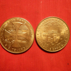 2 Medalii -Notre Dame de Paris 2000 si 2008