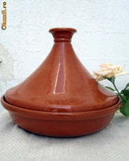 Tajine,Tagine MARE, Vas de lut pentru gatit traditional, Maroc, bucatarie foto