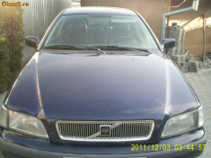 VOLVO V40 1,9 DIESEL foto