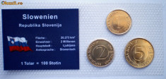 5.300 SLOVENIA SET 3 MONEDE UNC IN FOLDER 1T 2000, 2T 2004, 5T 2000 foto