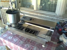 vand masina automata pt mini gogosi (mini donuts) foto