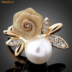 Inel fin,trandafir si perla,placat aur 18k cu cristale Swarovski(model si ca inel logodna) foto
