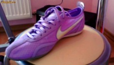 Adidasi Nike femei marime 37.5