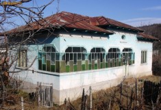 Vand Casa Comuna Sutesti foto