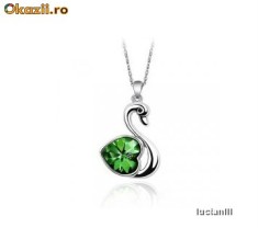 LANTISOR deosebit PLACAT CU AUR ALB de 18 k cu PANDANTIV in forma de LEBADA, cu CRISTAL Swarovski VERDE! Lant superb, piatra ce straluceste incredibil foto