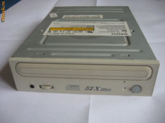 + CD Rom Samsung functional 52x + foto