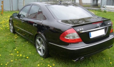 Vand eleron spoiler portbagaj Mercedes E Class W211 foto