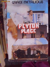 PEYTON PLACE -GRACE METALIOUS foto