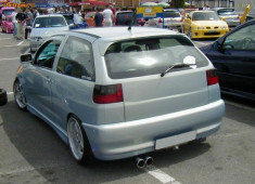 Vand eleron / spoiler luneta Seat Ibiza 1994 - 1999 ver 1 foto