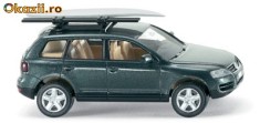 macheta 1:87 Wiking (similar Herpa) Vw Touareg cu placa surfing H0 foto