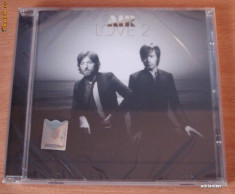 AIR - Love 2 (2009) foto