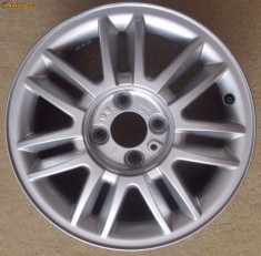 JANTA ALIAJ LOGAN foto