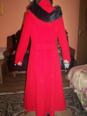 palton dama rosu lung foto