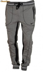 Pantaloni NIKE conici cu turul lasat * * * 2012 * * * - EDITIE LIMITATA - 70 ron foto