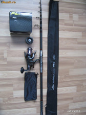 Lanseta / Lansete Carbon 100 % Oxygen Champion Carp 3, 90 Metri Telescopica + Mulineta FL Baitrunner 7 Rulmenti foto