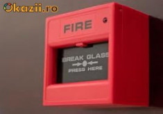Buton urgenta incendiu cu geam foto