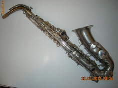 Saxofon Alto Mi bemol Luxor Solo argintat foto