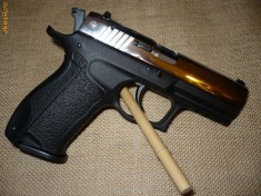 PISTOL FORT 17R - glont de cauciuc foto