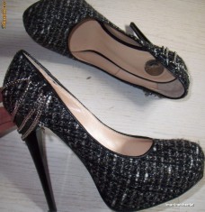 Pantofi pumps ELISABETTA FRANCHI Celyn B piele naturala si tweed mas 36 toc 13cm platou 4cm accesorii lanturi si medalion CC intors nu zara foto