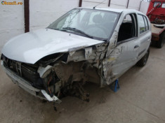 Piese auto Clio 2 , motor 1.5 DCI an 2003 foto