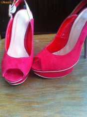 Sandale dama rosii deosebite foto