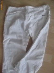 Pantaloni albi vara oferta 2 perechi foto