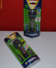 Lanterna Varta Daylight Active cu 2 alcaline incluse foto
