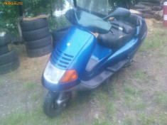 scuter piaggio 125 foto