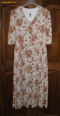 Rochie tiroleza , bavareza , dirndl original , rochie lunga cu nasturi 40 foto