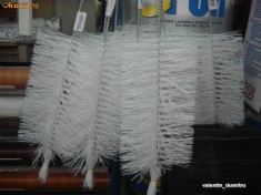 PERIE DAMIGEANA. PERIE STICLE. PERIE SPALAT DAMIGENE. PAMATUF DAMIGEANA. foto