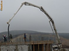 Vand beton orice CA cifa elefant transport foto