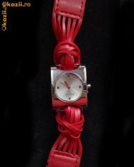 Ceas Avon Red Rock 4 cristale Swarovski foto