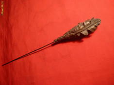 Ac de Palarie vechi - metal ornament frunze ,L= 18 cm foto