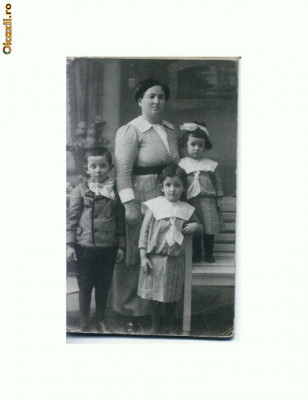 A FOTO CABINET 79 Mama si copiii -1915 Nagy-Varad(Oradea) foto