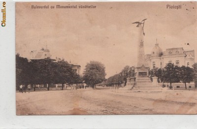 B9863Ploiesti Monumentul Vanatorilor circulata foto