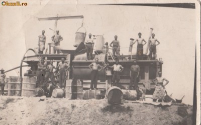 B11386 Meserii Asfaltatori foto