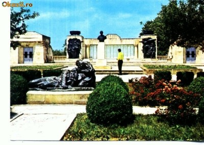 CP47-21-Marasti-judetul Vrancea-Mausoleul eroilor foto