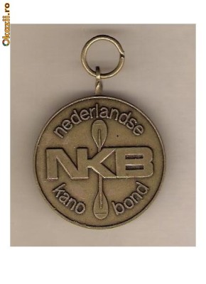 CIA 82 Medalie CAIAC CANOE -NKB NEDERLANDSE KANO BOND -dimensiuni aproximativ 34X42 milimetri foto