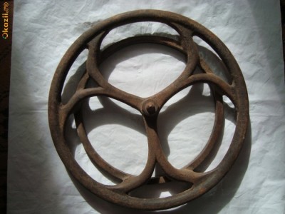 ORNAMENT POARTA SINGER DEOSEBIT foto