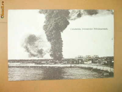 Carte Postala Constanta Tanc petrolier in flacari foto