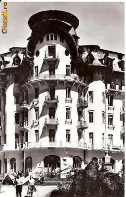 CP206-07 Govora -Sanatoriul balnear -Pavilionul central -RPR -carte postala, circulata 1966 -starea care se vede foto