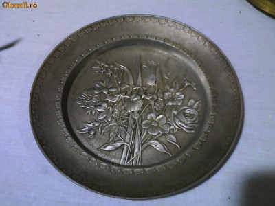 FARFURIE METAL VECHE foto