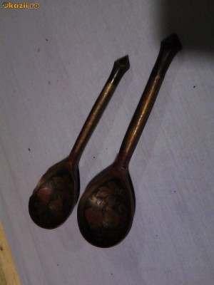 LINGURI VECHI-PICTATE foto