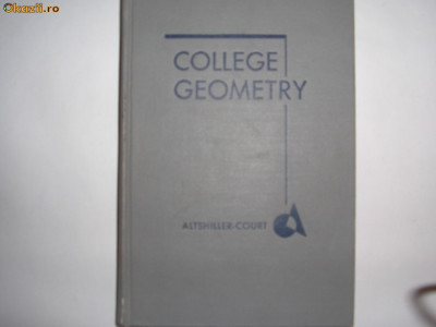 COLLEGE GEOMETRY Nathan Altshiller-CourT RF3/4 foto