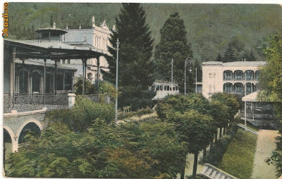 Baile Herculane - Parcul, Salonul de cura si Hotel Carol - 1926 foto