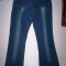 Pantaloni blugi