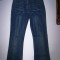 Pantaloni blugi