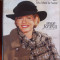 REVISTA DE MODA &#039;&#039; PETER HAHN &#039;&#039; NR .TOAMNA / IARNA 1997 / 1998