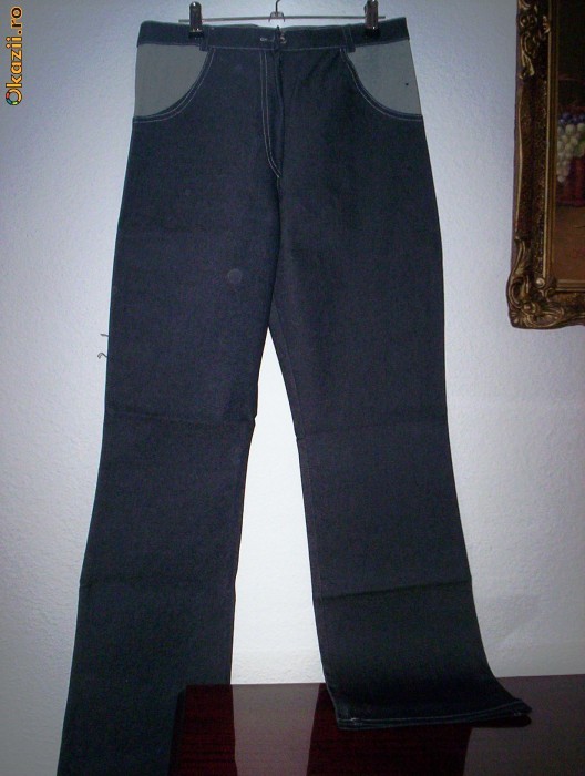 Pantaloni dama